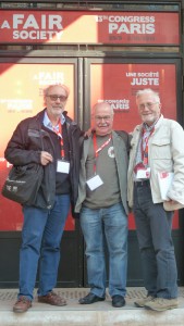 patrick Kamenka (SNJ-CGT) et Jean-François Cullafroz( CFDT-Journalistes) entourant Paco Audije (Fape), le trio représentant la défération européenne des journalistes (© Pierre Nouvelle).