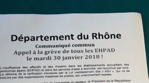 La coupe doit être pleine et le rs le bol importtant pour que des personnels de santé descendent dans la rue (© Pierre Nouvelle).
