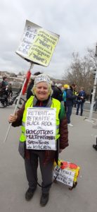 Les retraité.e;s ne manquaient pas, qu'ils portent un gilet jaune ou celui d"un syndicat ( © Pierre Nouvelle ).